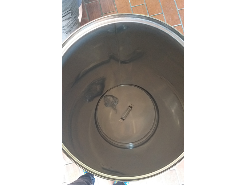 Inox bacva za vino sa plutajucim poklopcem - Slika 1