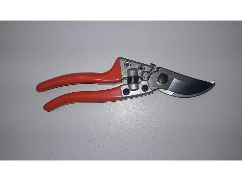 makaze rucne Bradas KT-V8