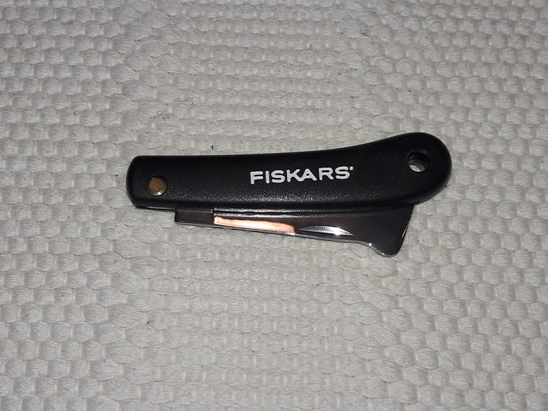 Noz za kalemljenje FISKARS